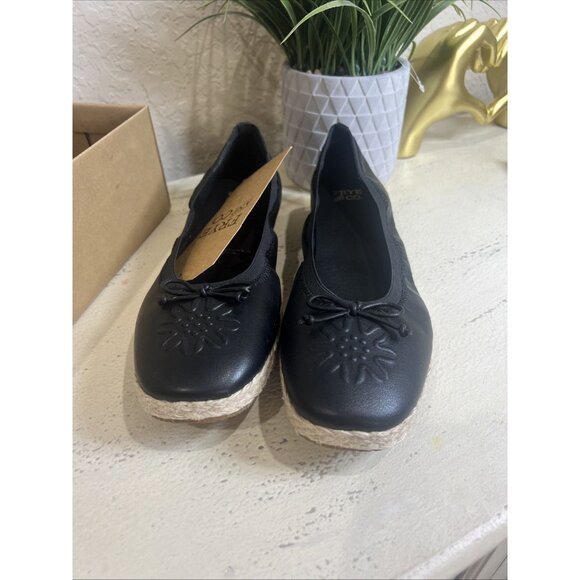 Frye And Co Willow Ballet Flat Black Faux Leather Slip on Shoes Women's 10M NEW - Picture 2 of 7